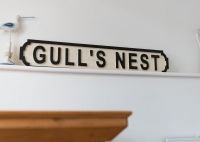 Master bedroom Gull's Nest sign