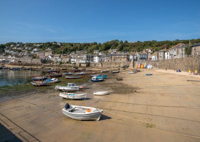 mousehole-beach-and-harbour